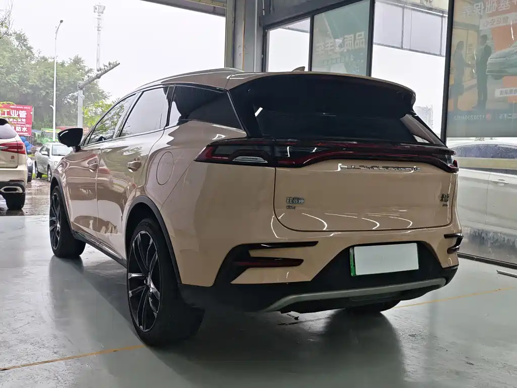 BYD Tang New Energy — миниатюра 6