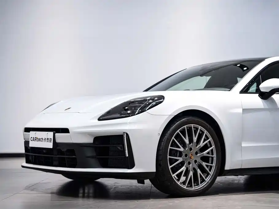 Porsche Panamera — миниатюра 3