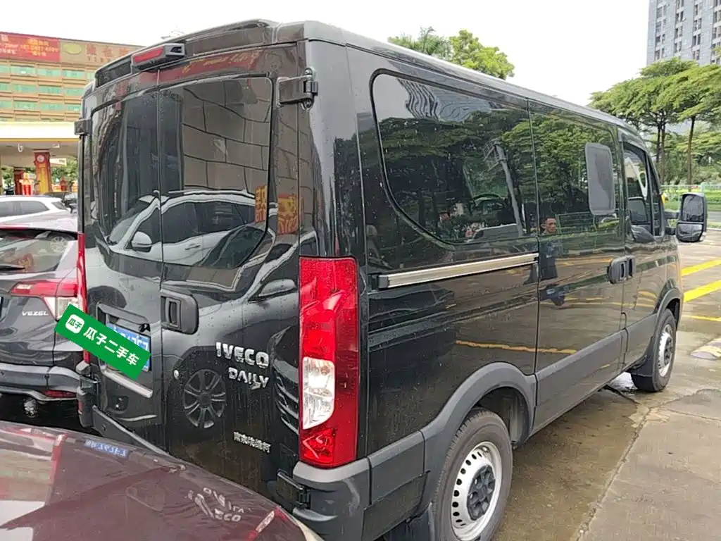 IVECO Ousheng — миниатюра 7
