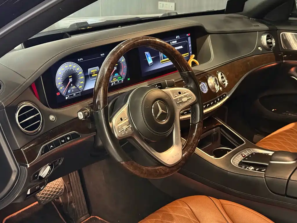Mercedes-Benz S-Class — миниатюра 13