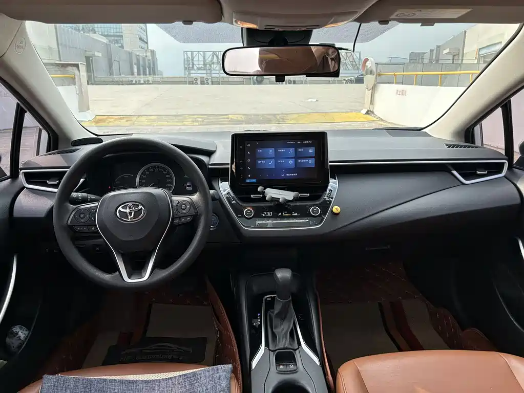 Toyota Corolla — миниатюра 6
