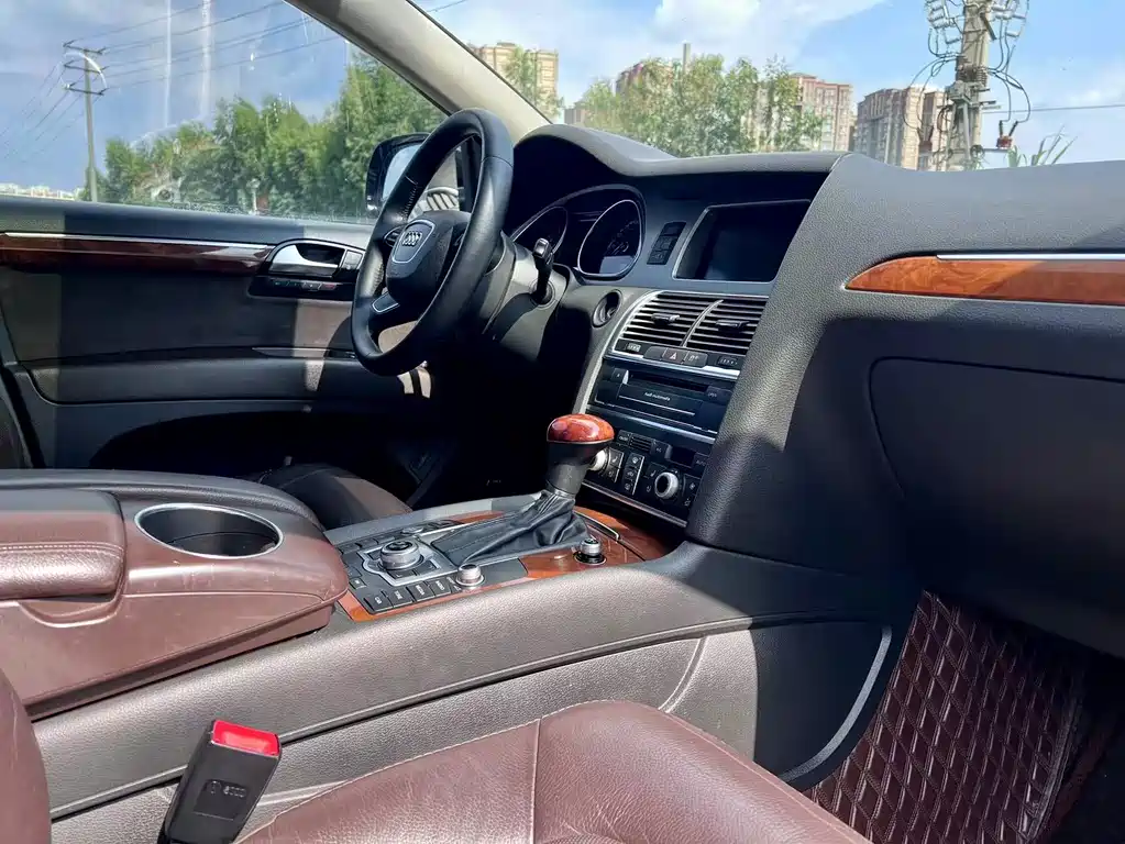 Audi Q7 — миниатюра 16