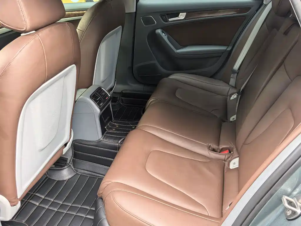 Audi A4L — миниатюра 10