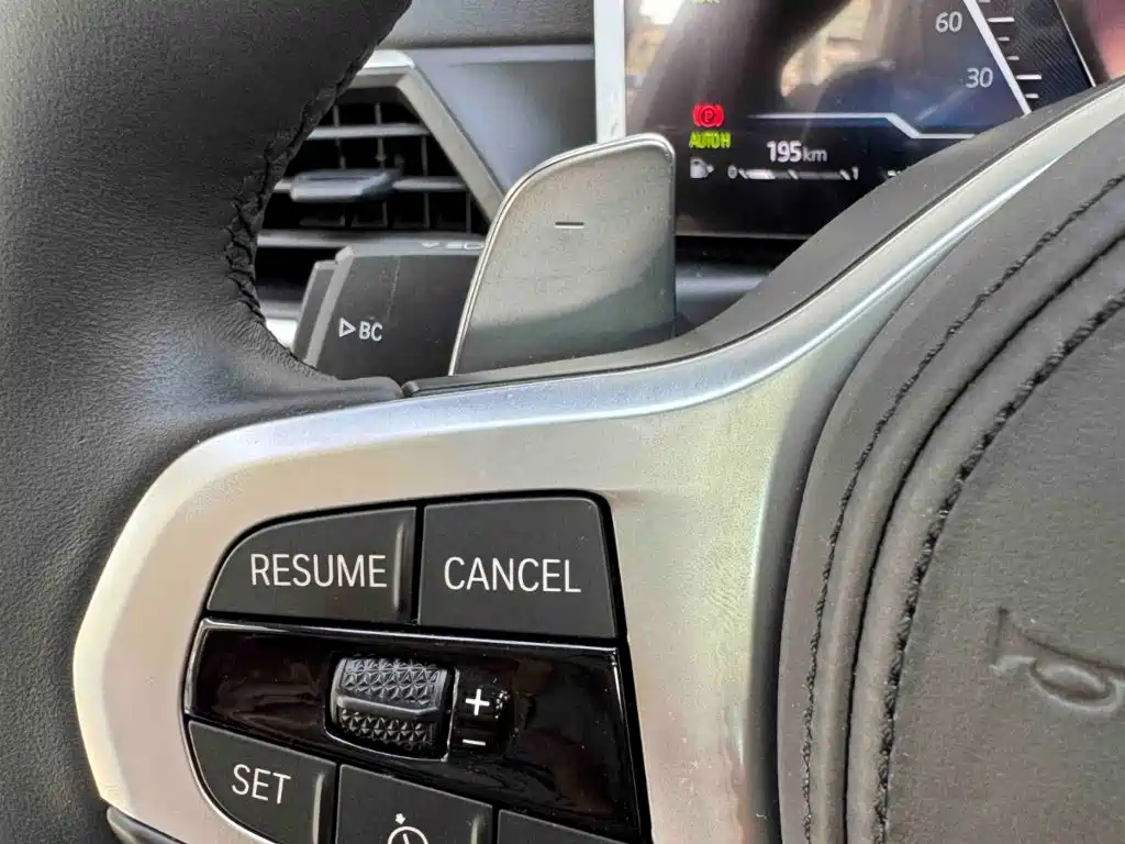 BMW 3 Series — миниатюра 12