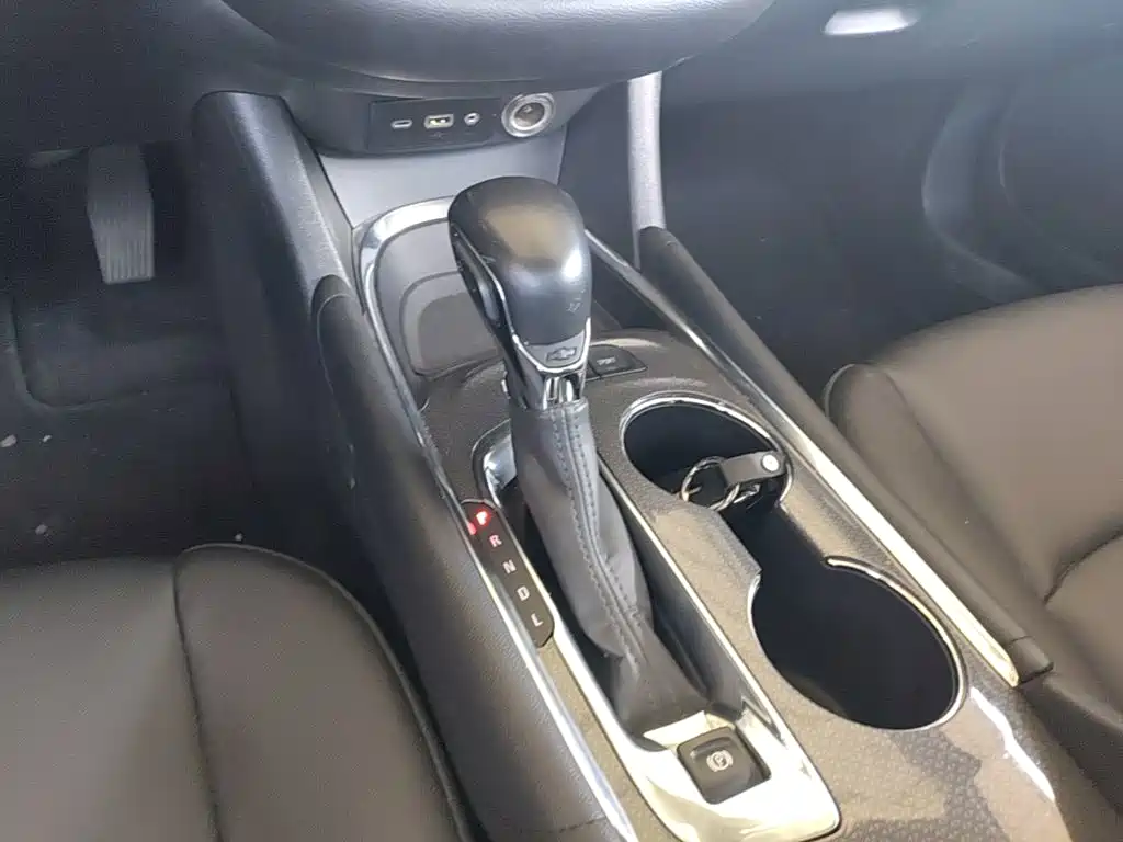 Chevrolet Malibu XL — миниатюра 14