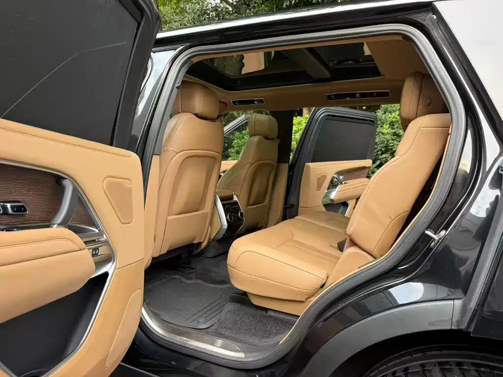 Land Rover Range Rover — миниатюра 7