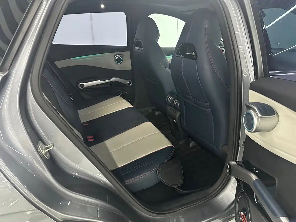 BYD Yuan Plus — миниатюра 11