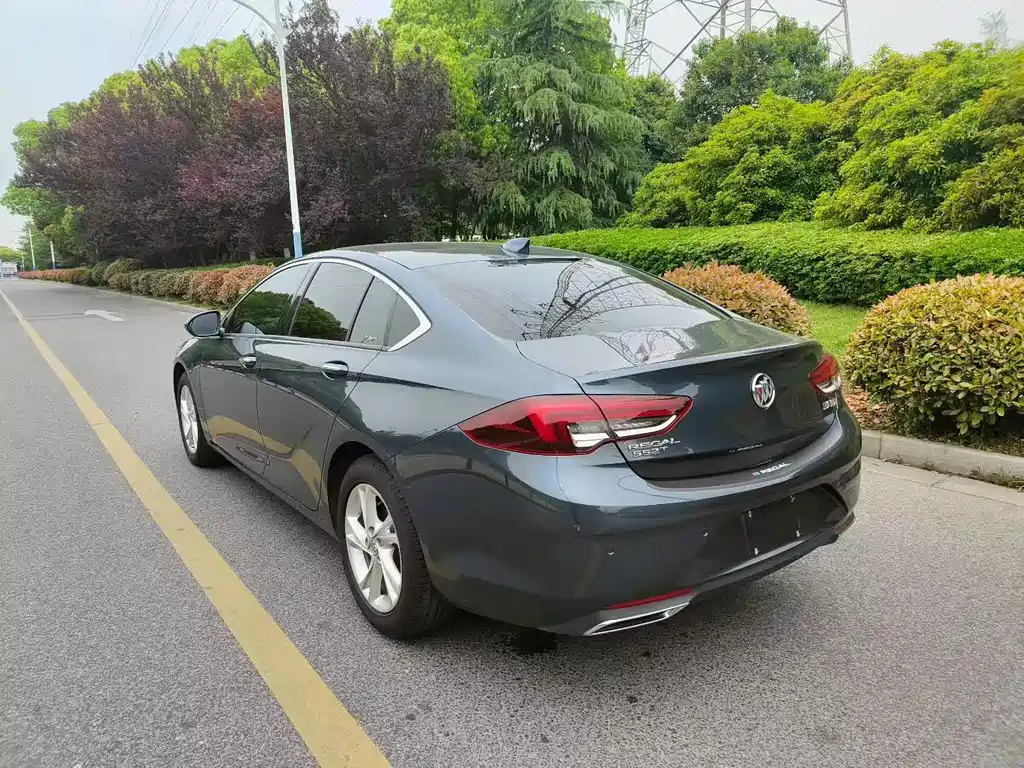 Buick Regal — миниатюра 6