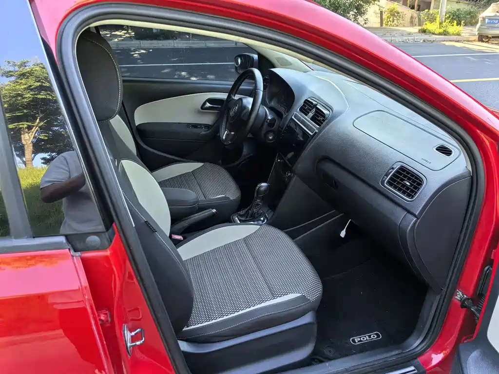 Volkswagen Polo — миниатюра 12