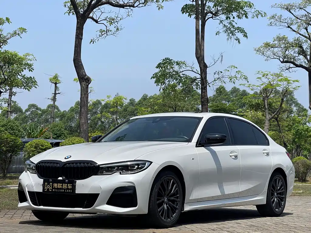 BMW 3 Series 2022