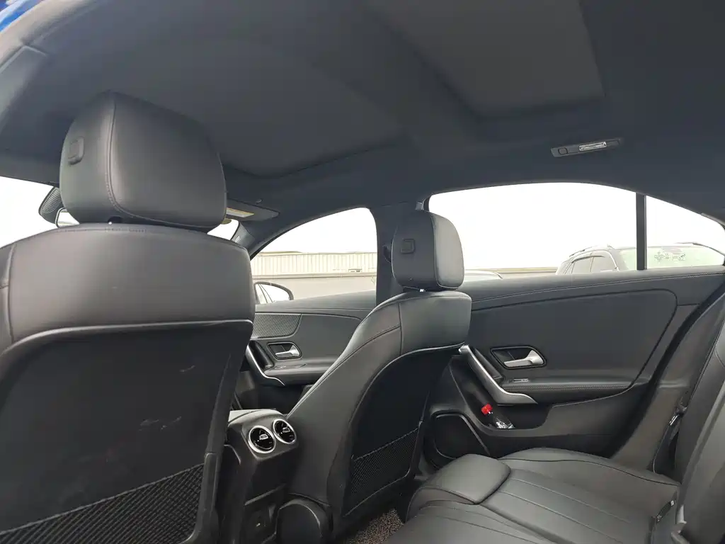 Mercedes-Benz A-Class A 2023 A 200 L