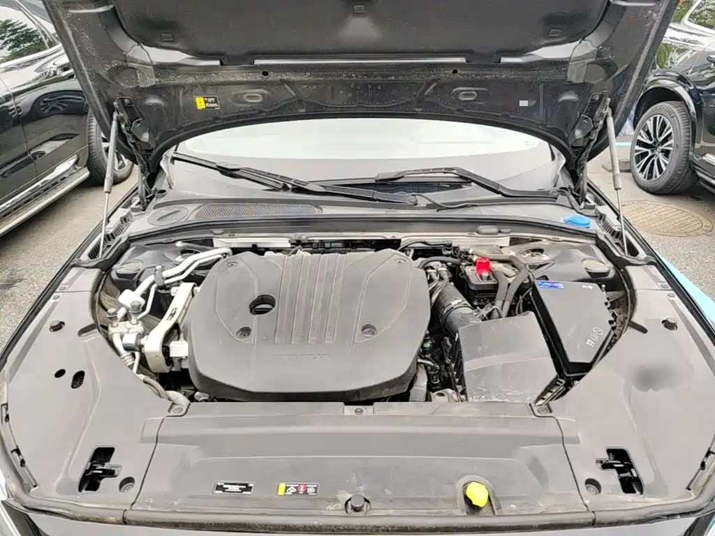 Volvo S90 — миниатюра 25
