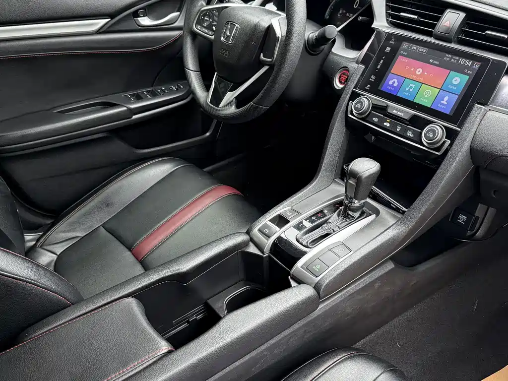 Honda Civic — миниатюра 8