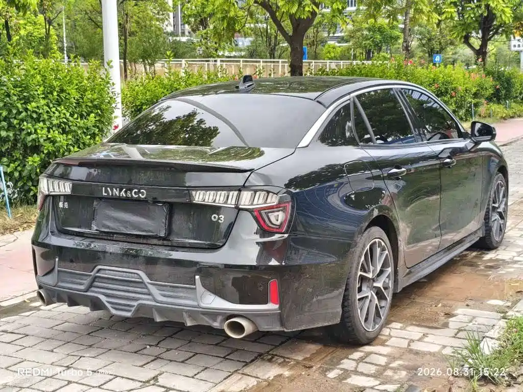 Lynk & Co 03 — миниатюра 9