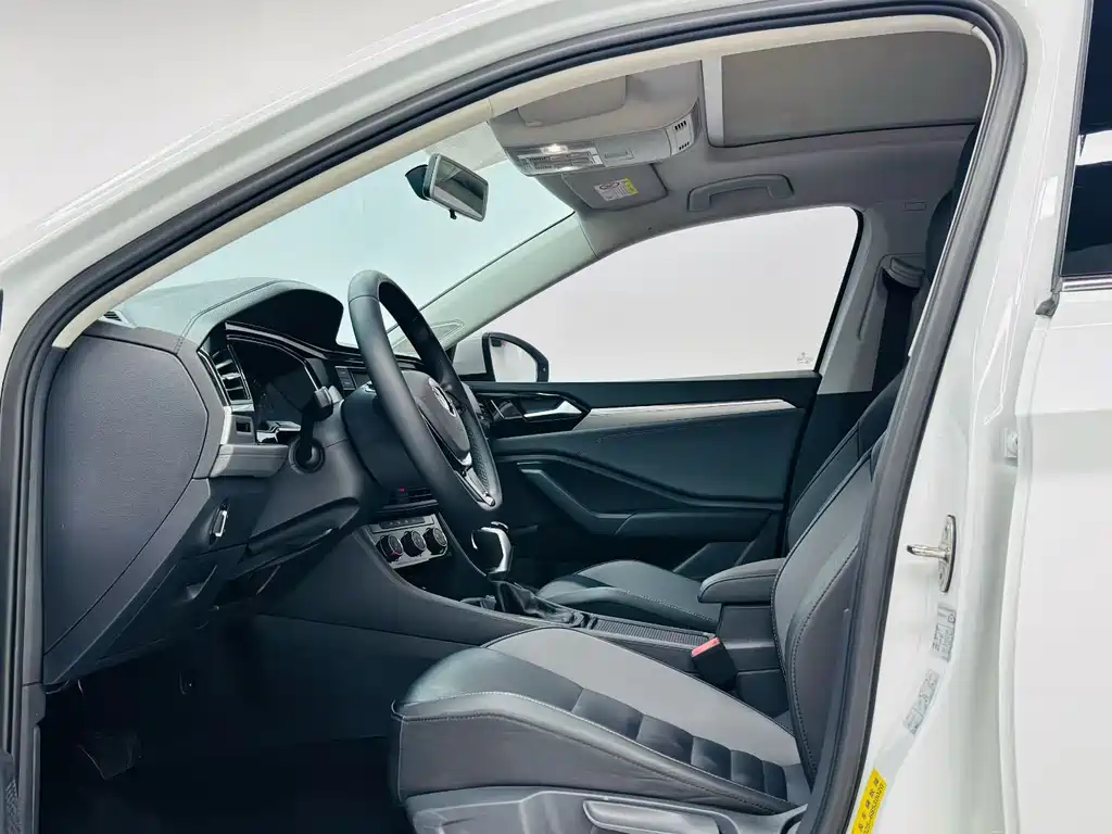 Volkswagen Sagitar 2019 280TSI DSG Comfort VI