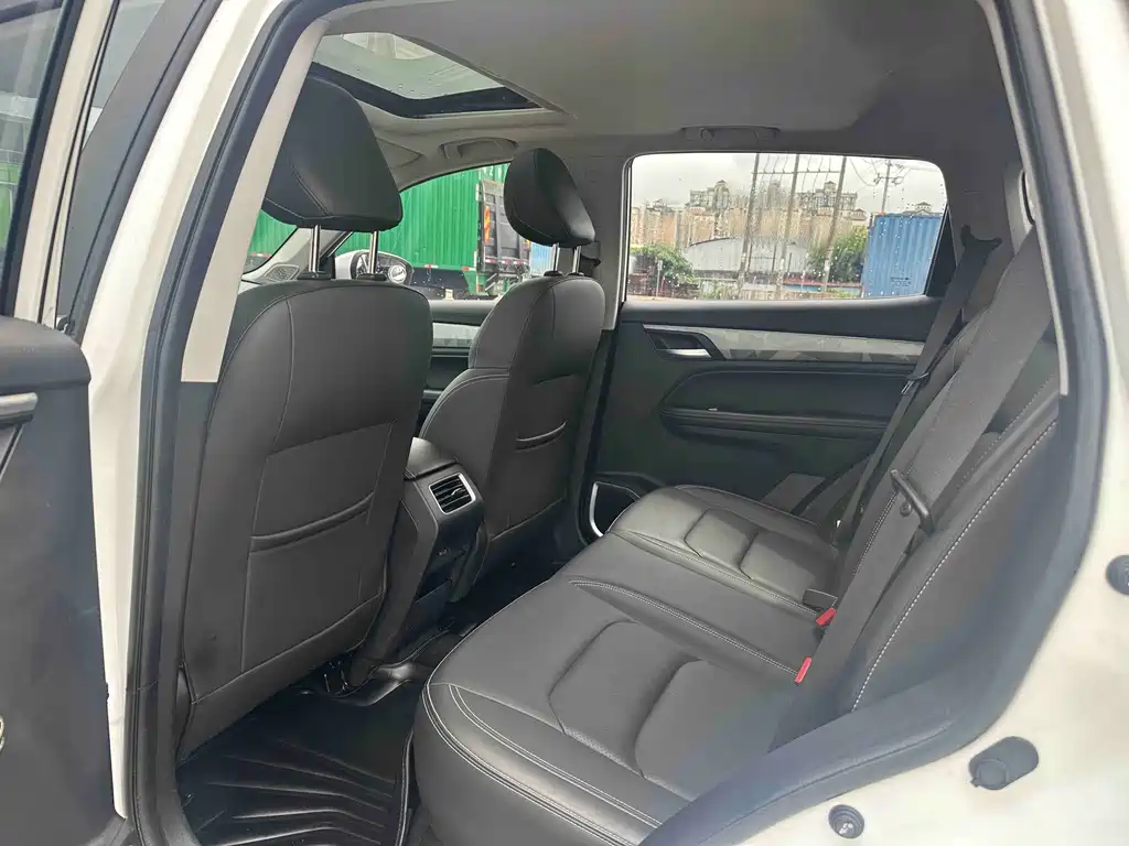 Geely Vision X6 — миниатюра 5