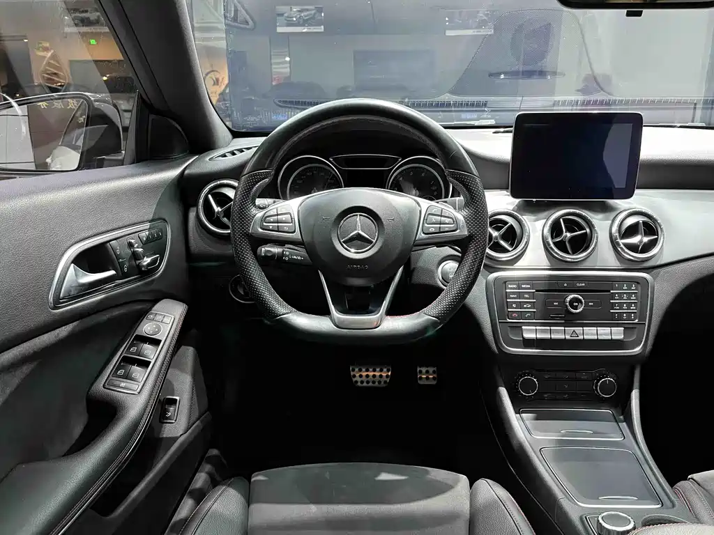 Mercedes-Benz CLA 2017 CLA 220 4MATIC