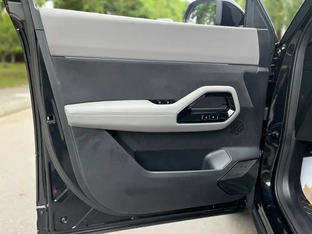 Ford Bronco Basecamp — миниатюра 12