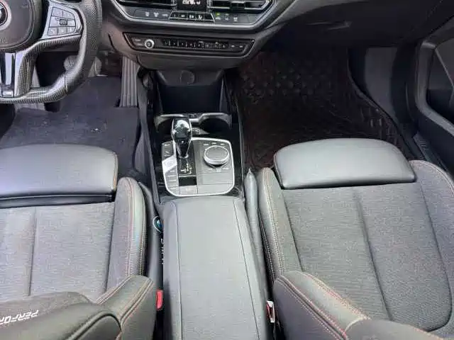 BMW 2 Series (Import) — миниатюра 4