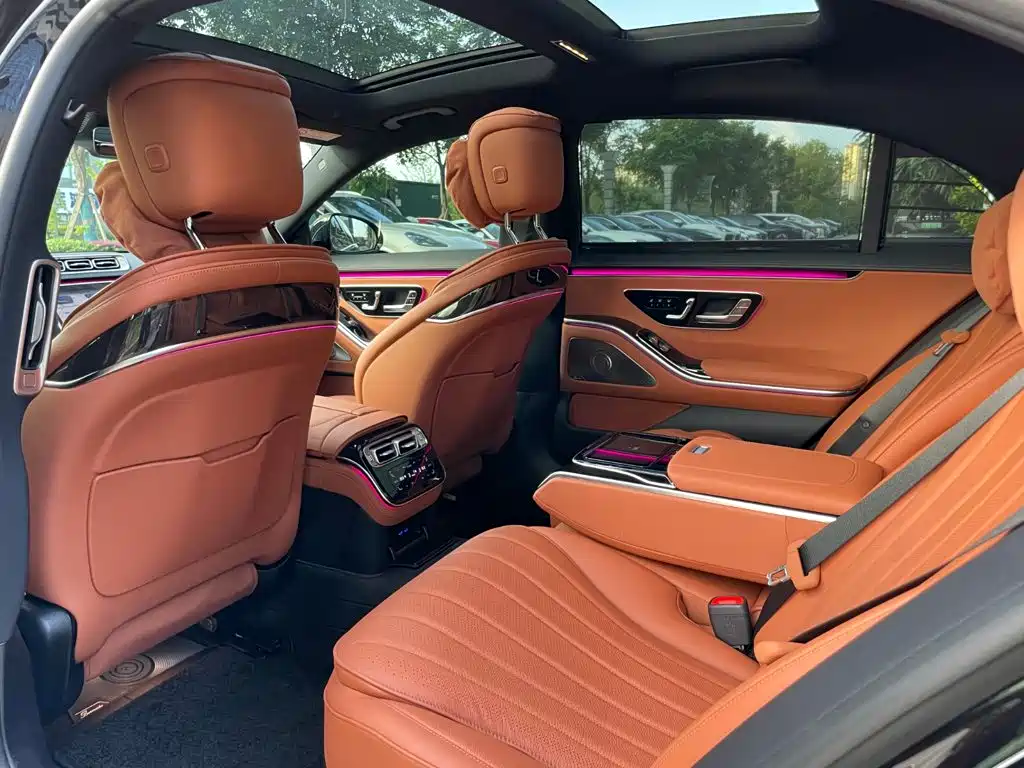 Mercedes-Benz S-Class — миниатюра 13