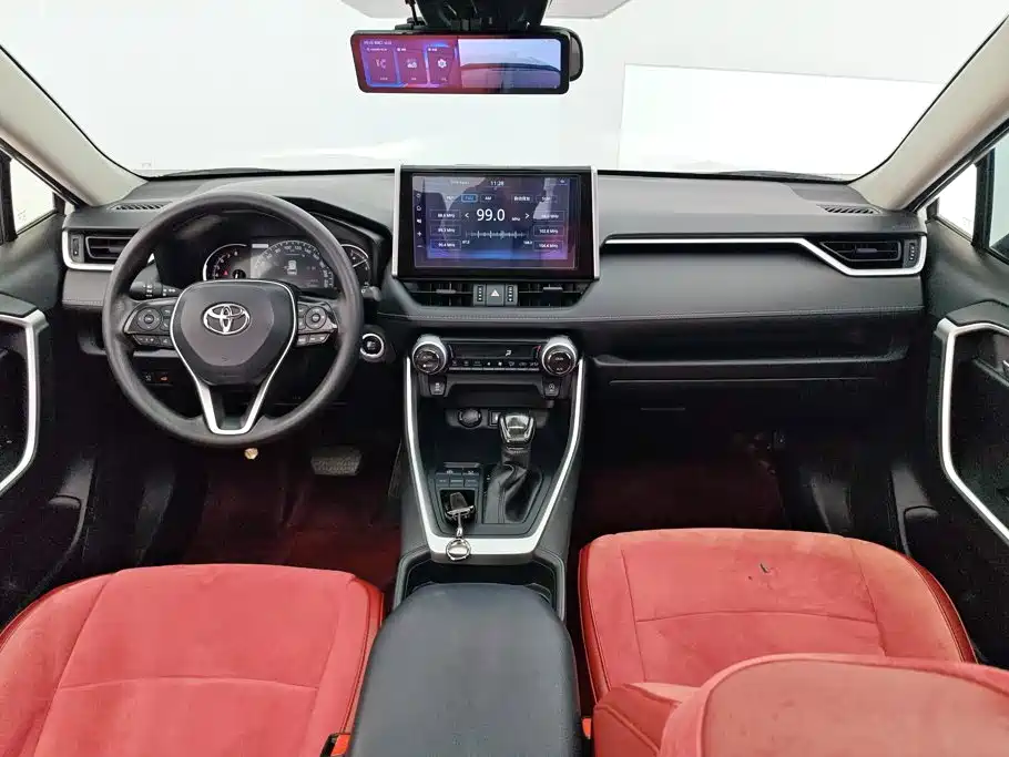 Toyota RAV4 — миниатюра 12