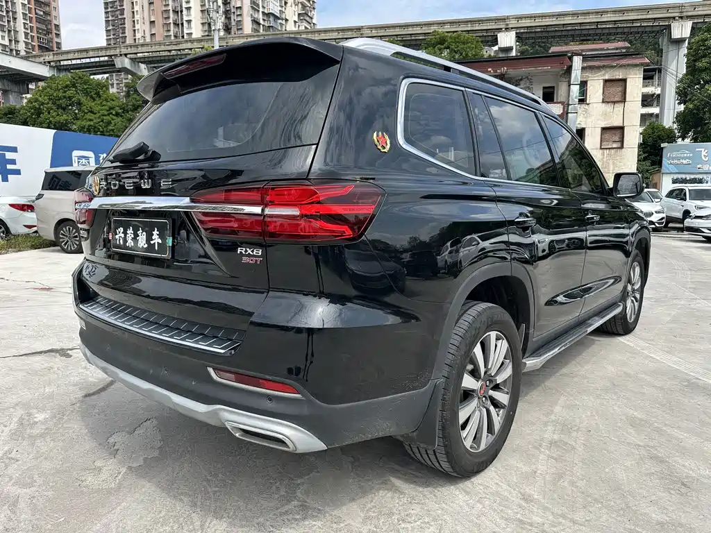 Roewe RX8 — миниатюра 6