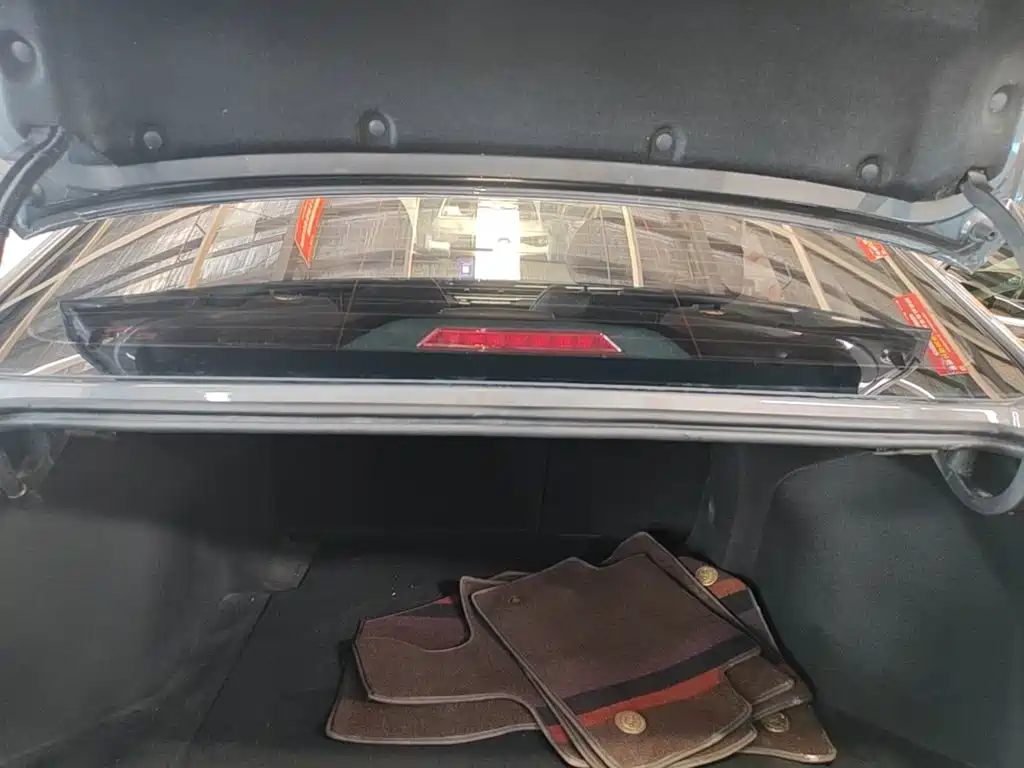 Geely Emgrand — миниатюра 19
