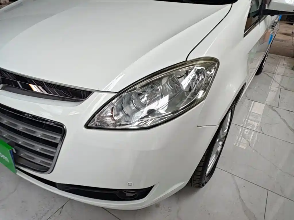 Luxgen Big 7 MPV — миниатюра 24