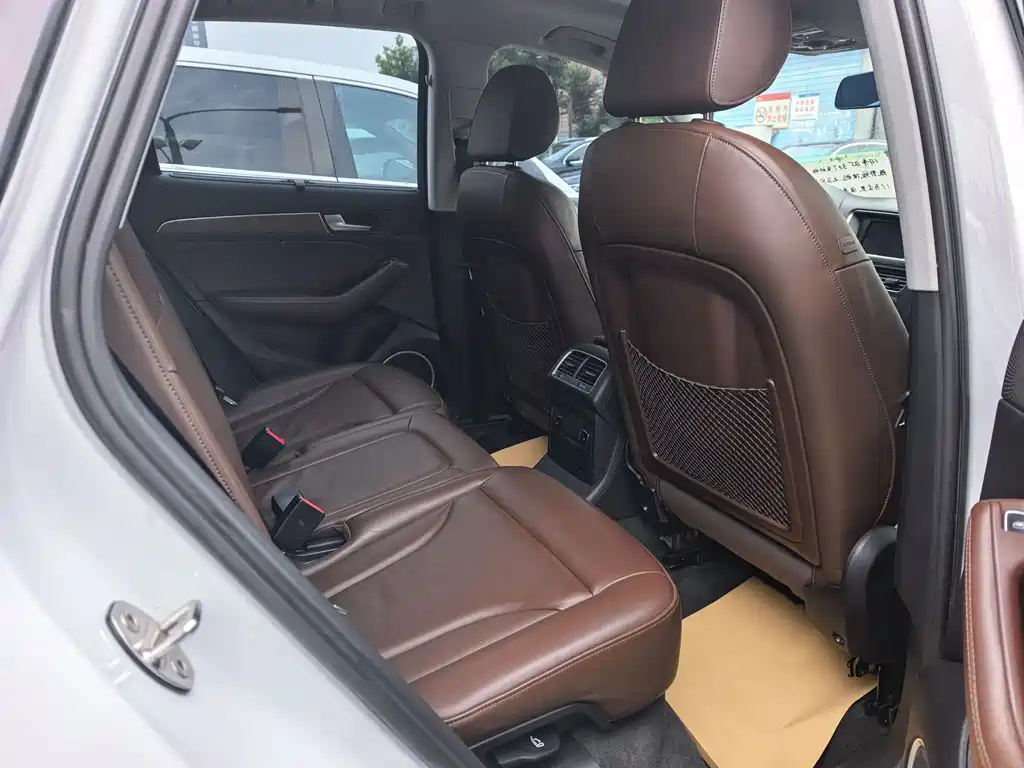 Audi Q5 (Import) — миниатюра 12
