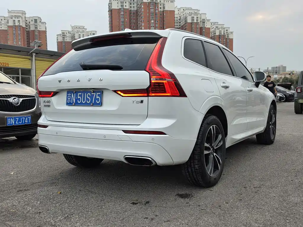 Volvo XC60 — миниатюра 8