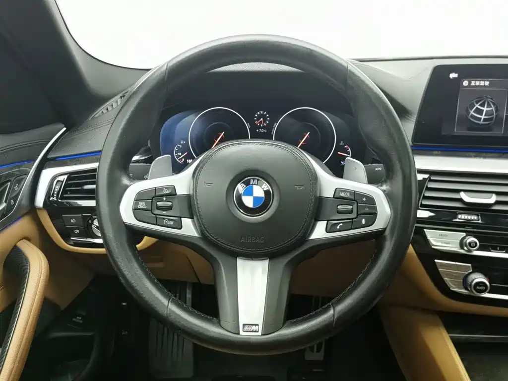 BMW 5 SERIES