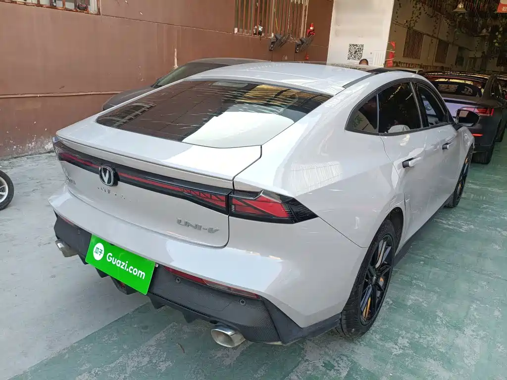 Changan UNI-V — миниатюра 7