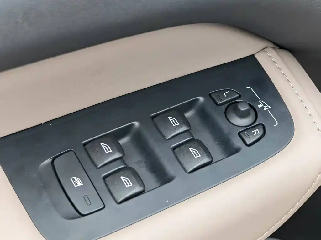 Volvo XC60 — миниатюра 18