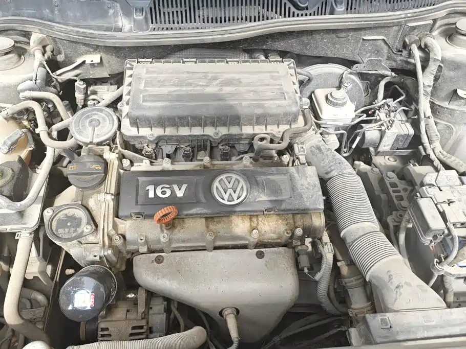 Volkswagen Lavida 2011 1.6L AT