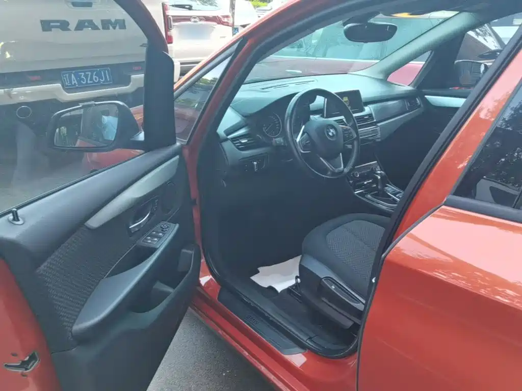 BMW 2 Series Active Tourer — миниатюра 16