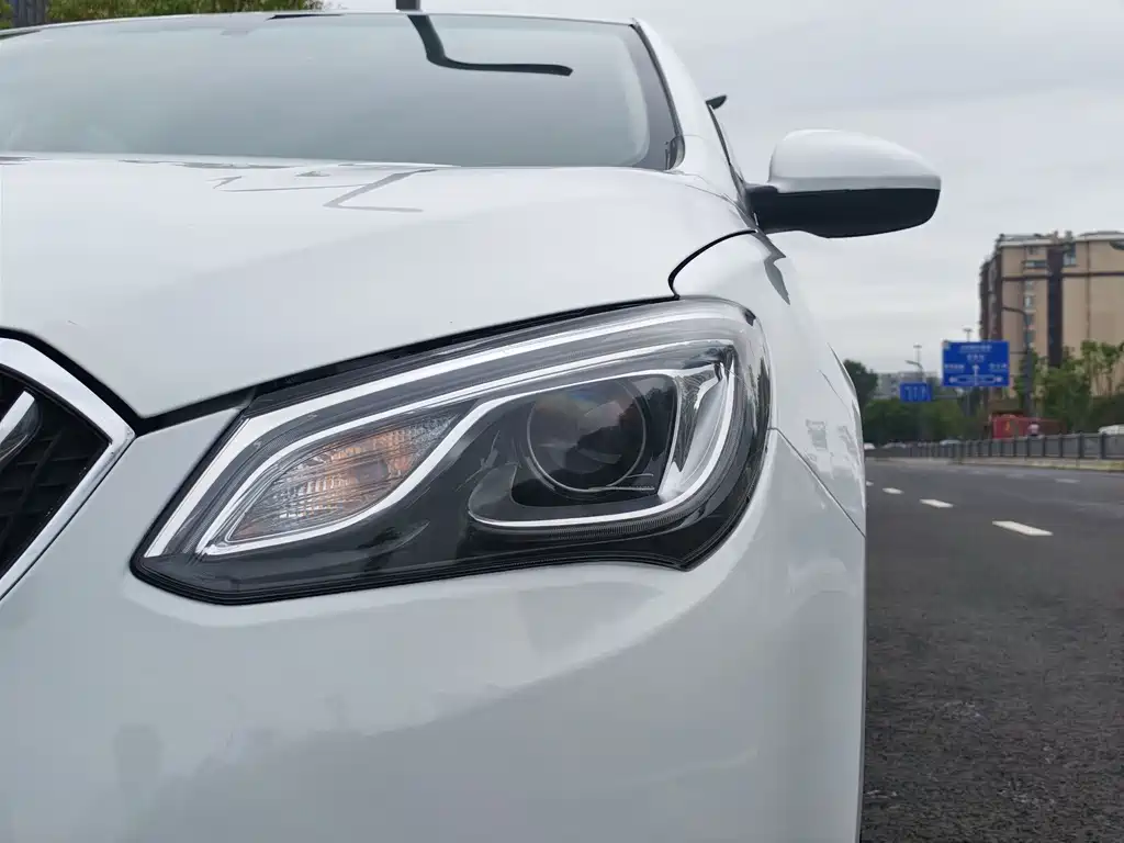 Buick Excelle — миниатюра 14