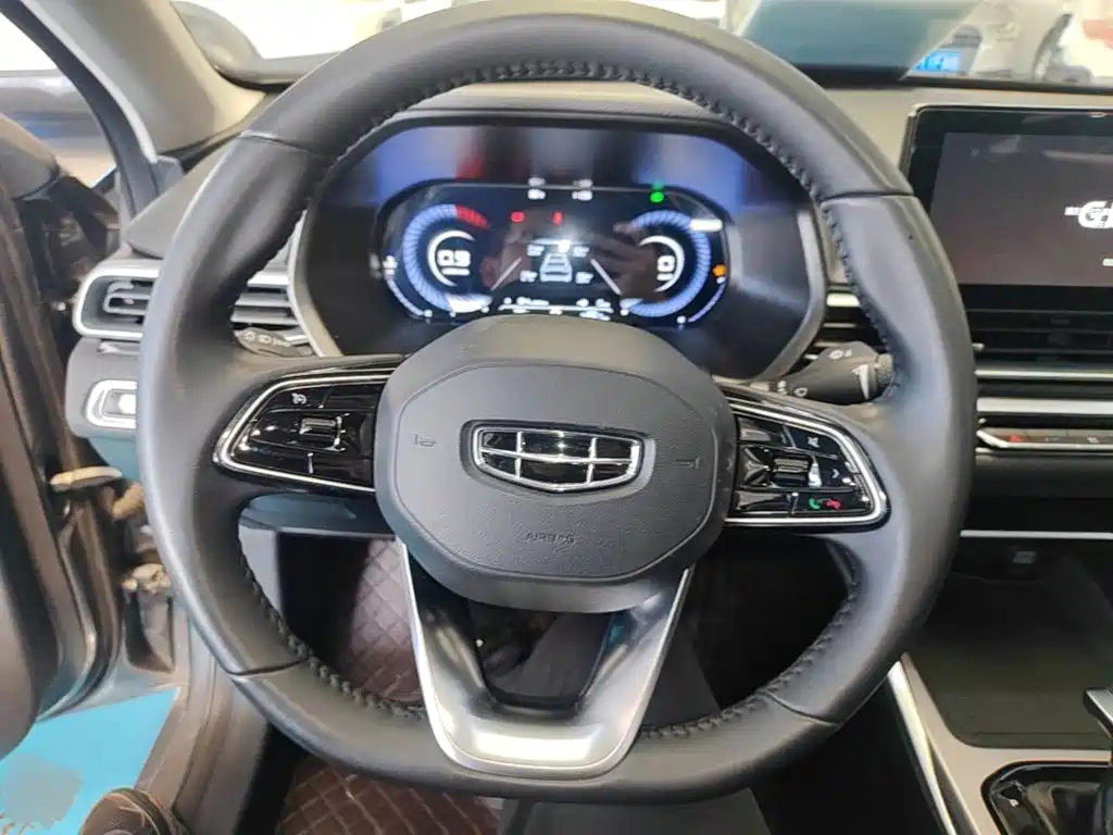 Geely Emgrand — миниатюра 11