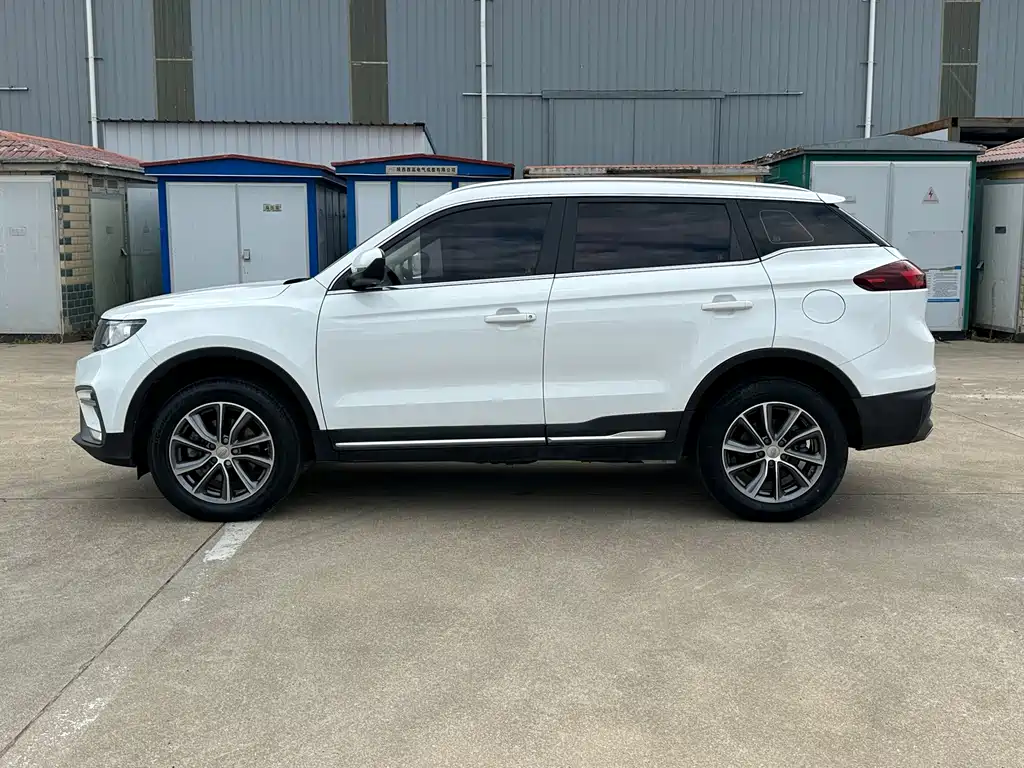 Geely Boyue — миниатюра 12