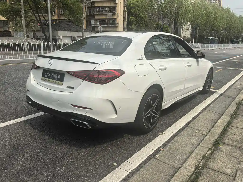Mercedes-Benz C-Class - фото 14
