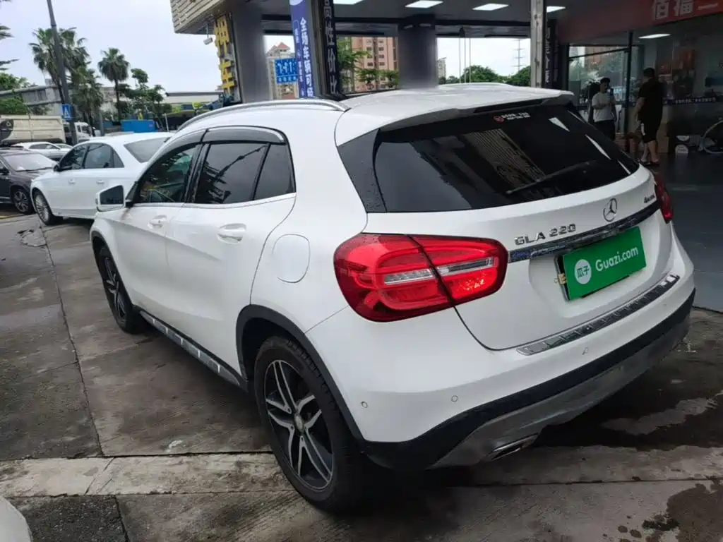 Mercedes-Benz GLA — миниатюра 5