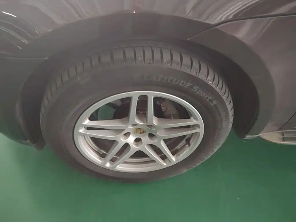 Porsche Macan — миниатюра 23