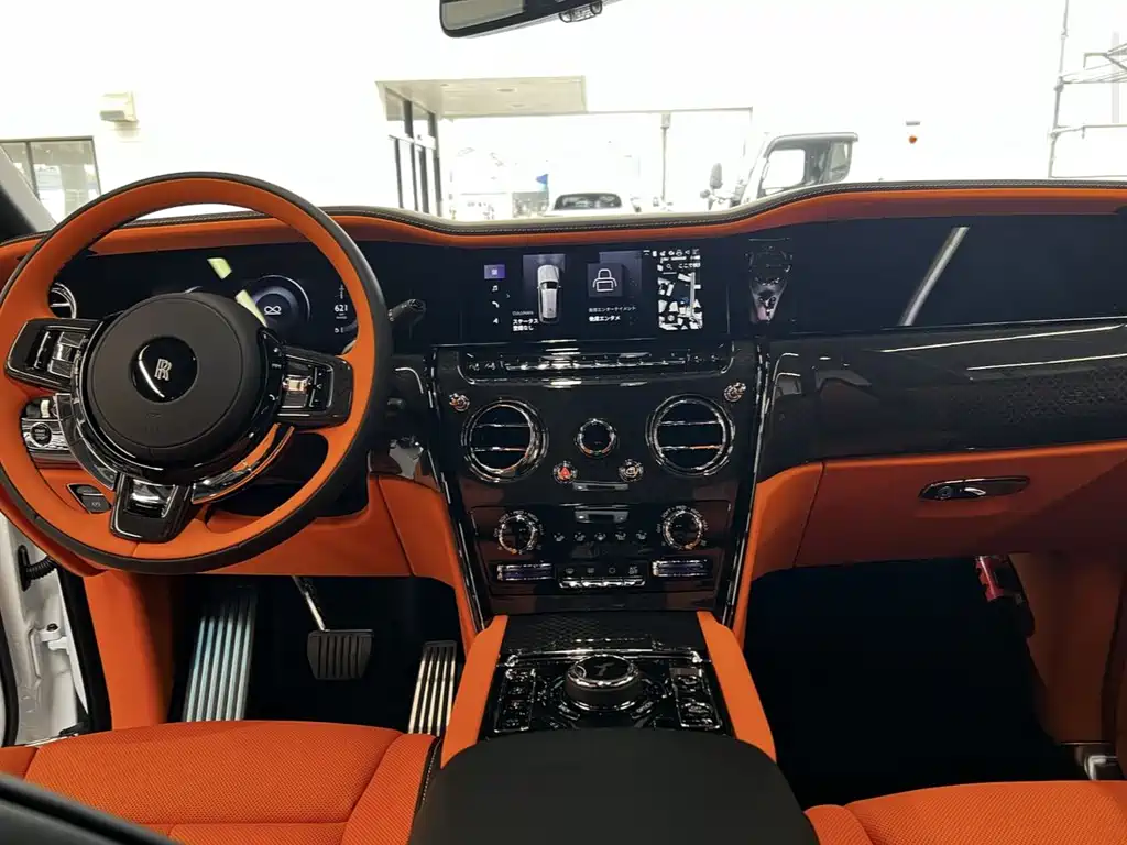 Rolls-Royce Cullinan — миниатюра 9