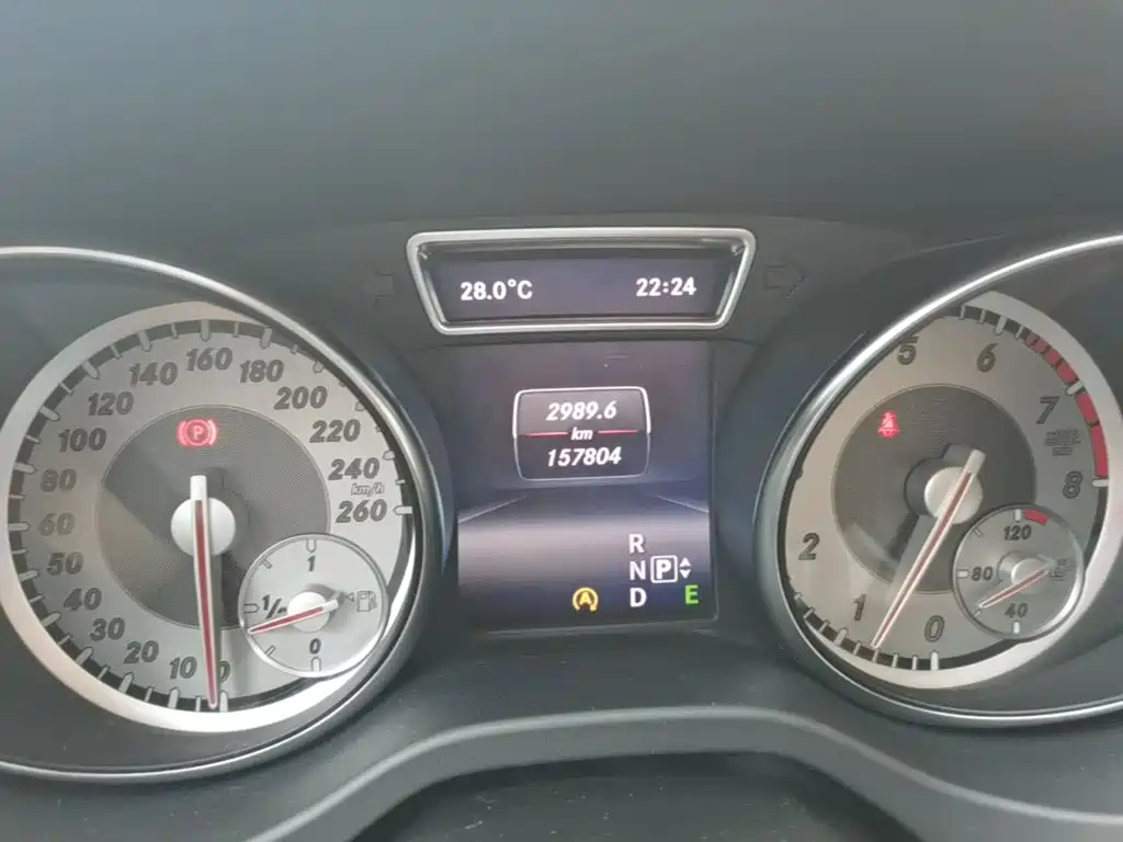 Mercedes-Benz GLA — миниатюра 12
