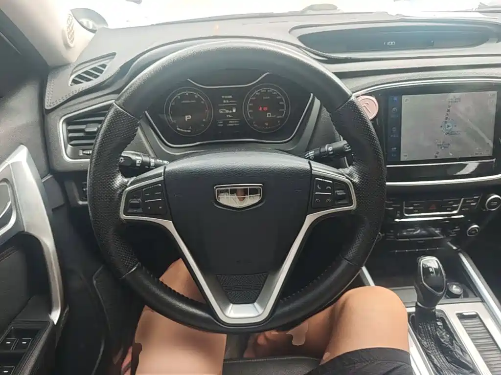 Geely Vision X6 — миниатюра 11