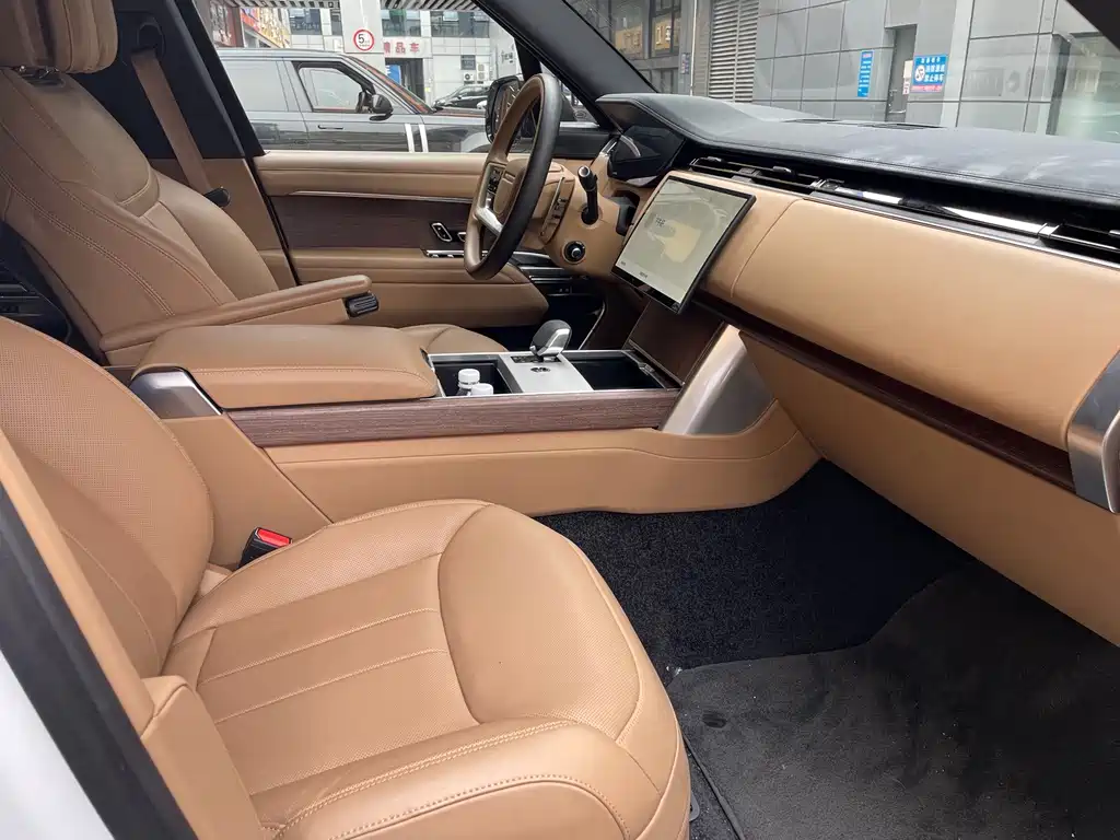 Land Rover Range Rover — миниатюра 10
