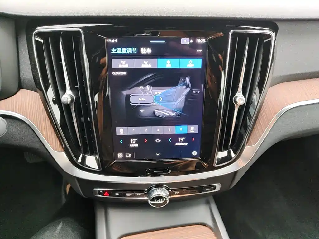 Volvo S60 — миниатюра 18