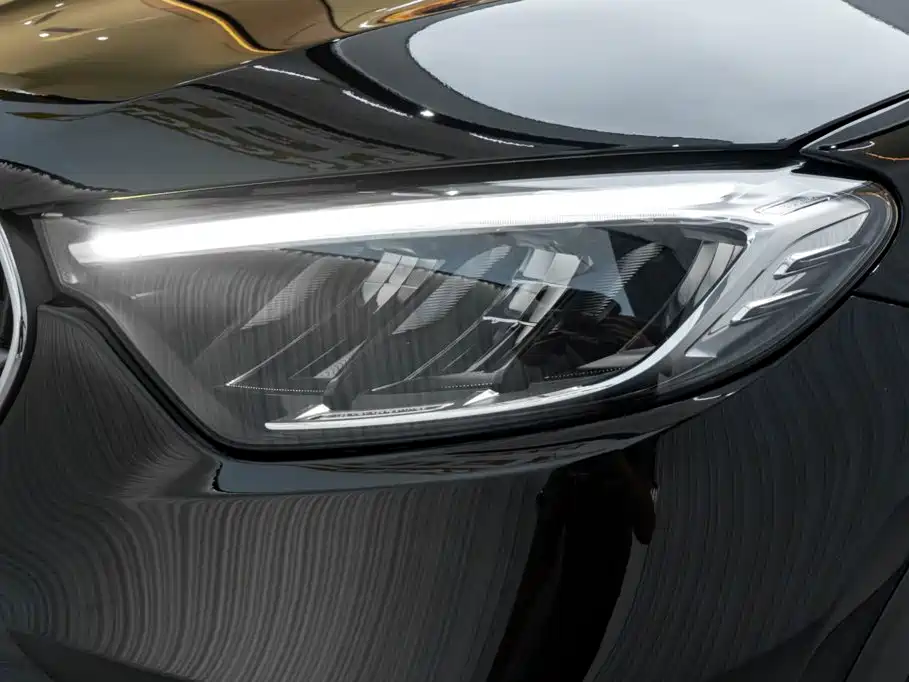 Mercedes-Benz GLC — миниатюра 8