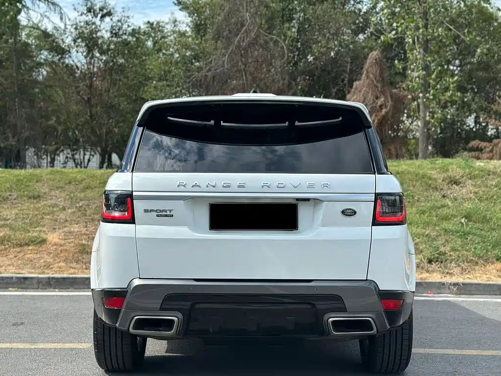 Land Rover Sport PHEV — миниатюра 13
