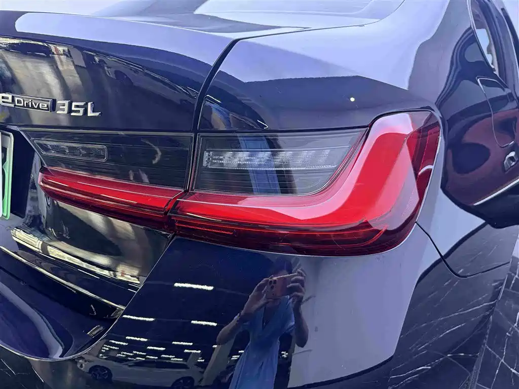 BMW i3 — миниатюра 12