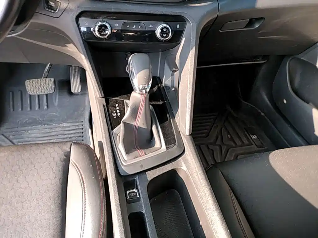Chevrolet Volando — миниатюра 14